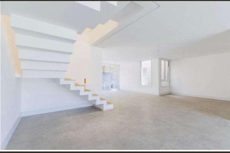 Casa à venda com 4 quartos, 424m² em Jardim Cordeiro, São Paulo