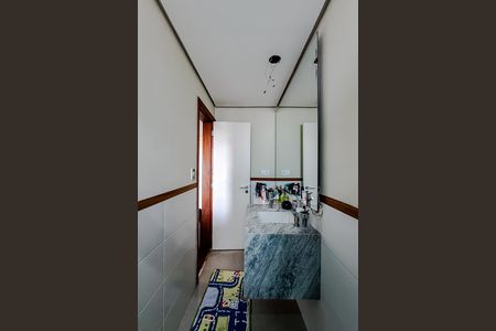 Apartamento à venda com 140m², 3 quartos e 4 vagasBanheiro da Suíte