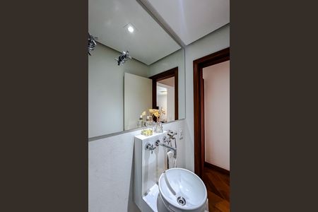 Apartamento à venda com 140m², 3 quartos e 4 vagasLavabo
