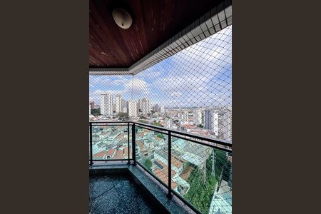 Apartamento à venda com 140m², 3 quartos e 4 vagasVaranda da Suíte