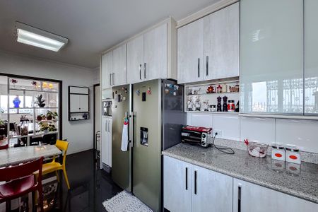 Apartamento à venda com 140m², 3 quartos e 4 vagasCozinha