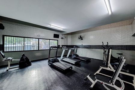 Apartamento à venda com 140m², 3 quartos e 4 vagasÁrea comum - Academia