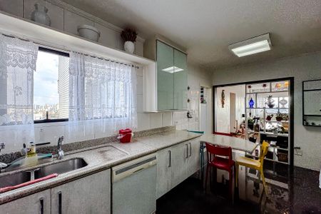 Apartamento à venda com 140m², 3 quartos e 4 vagasCozinha