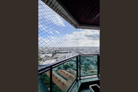 Apartamento à venda com 140m², 3 quartos e 4 vagasVaranda da Suíte