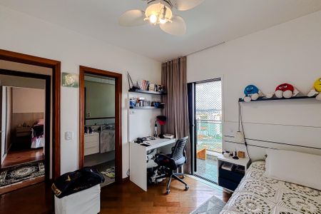 Apartamento à venda com 140m², 3 quartos e 4 vagasQuarto 2 - Suíte
