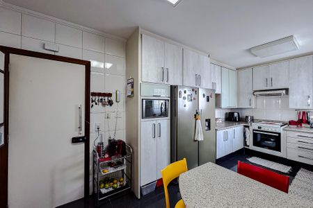Apartamento à venda com 140m², 3 quartos e 4 vagasCozinha