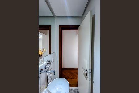 Apartamento à venda com 140m², 3 quartos e 4 vagasLavabo