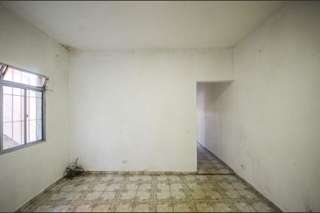 Sala de casa para alugar com 2 quartos, 140m² em Jardim Santa Lucrecia, São Paulo