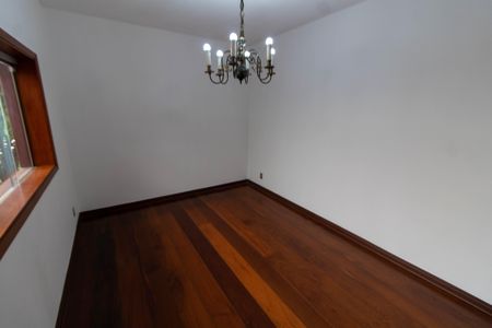 Casa de condomínio para alugar com 325m², 4 quartos e 4 vagasSALA DE JANTAR