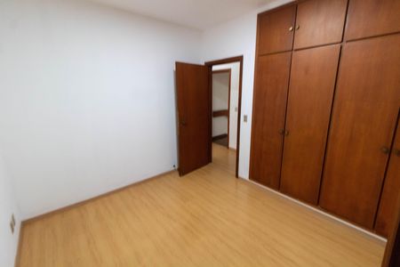 Casa de condomínio para alugar com 325m², 4 quartos e 4 vagasQUARTO 3