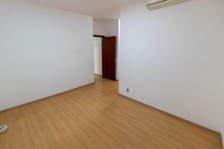 Casa de condomínio para alugar com 325m², 4 quartos e 4 vagasSUITE 1