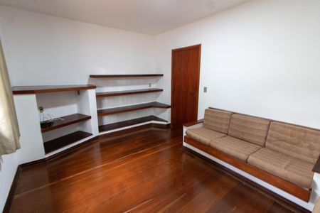 Casa de condomínio para alugar com 325m², 4 quartos e 4 vagasSALA DE TV