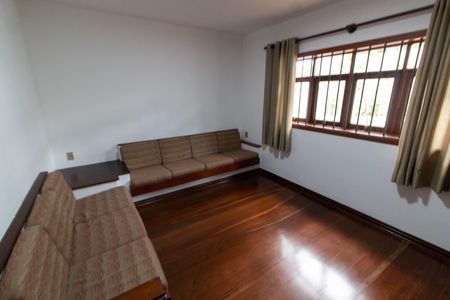 Casa de condomínio para alugar com 325m², 4 quartos e 4 vagasSALA DE TV