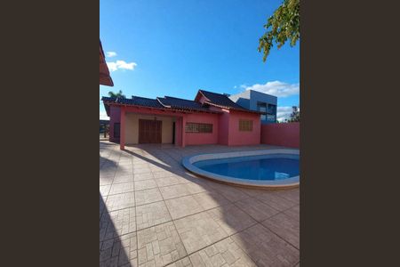Casa para alugar com 248m², 3 quartos e 7 vagas