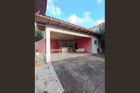 Casa para alugar com 248m², 3 quartos e 7 vagas