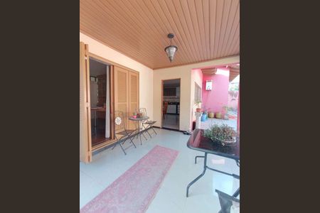 Casa para alugar com 248m², 3 quartos e 7 vagas