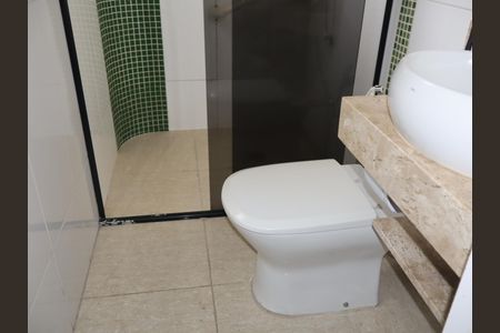 Casa à venda com 158m², 3 quartos e 1 vagaBanheiro suíte