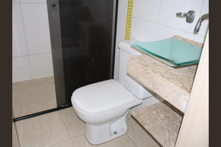 Casa à venda com 158m², 3 quartos e 1 vagaBanheiro