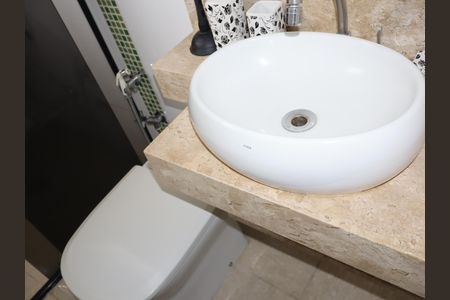 Casa à venda com 158m², 3 quartos e 1 vagaBanheiro suíte