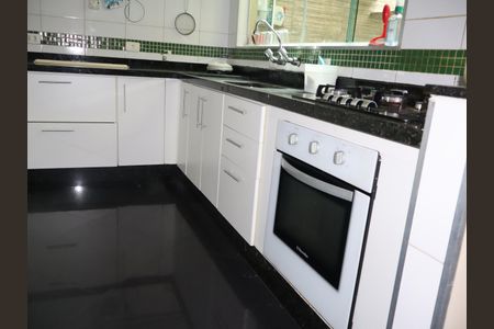 Casa à venda com 158m², 3 quartos e 1 vagaCozinha