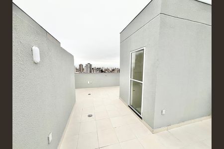 Apartamento à venda com 81m², 1 quarto e sem vaga Apartamento à venda com 81m², 1 quarto e sem vagaVaranda