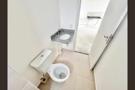 Apartamento à venda com 81m², 1 quarto e sem vaga Apartamento à venda com 81m², 1 quarto e sem vagaBanheiro
