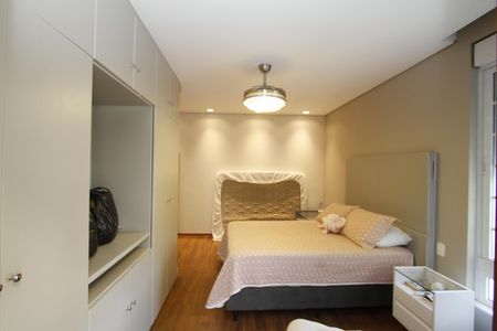 Casa para alugar com 360m², 5 quartos e 3 vagasQuarto 4 - Suíte