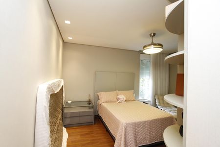 Casa para alugar com 360m², 5 quartos e 3 vagasQuarto 4 - Suíte