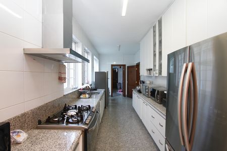Casa para alugar com 360m², 5 quartos e 3 vagasCozinha