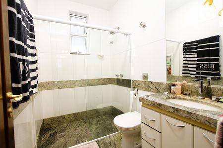 Casa para alugar com 360m², 5 quartos e 3 vagasBanheiro do Quarto 2