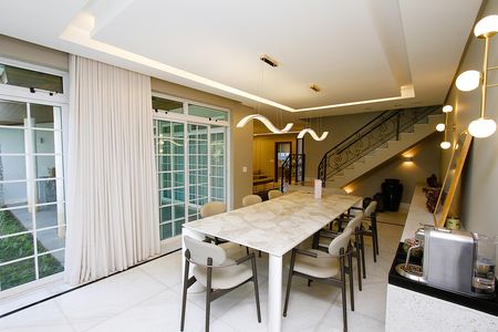 Casa para alugar com 360m², 5 quartos e 3 vagasSala de Jantar