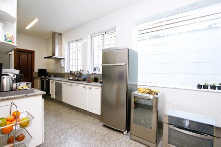 Casa para alugar com 360m², 5 quartos e 3 vagasCozinha