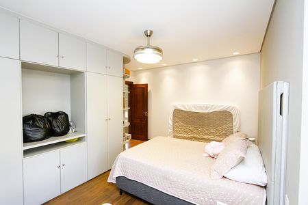 Casa para alugar com 360m², 5 quartos e 3 vagasQuarto 4 - Suíte