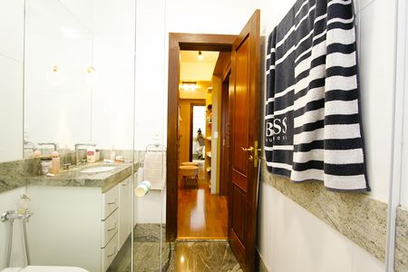 Casa para alugar com 360m², 5 quartos e 3 vagasBanheiro do Quarto 2
