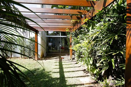 Casa para alugar com 360m², 5 quartos e 3 vagasÁrea externa