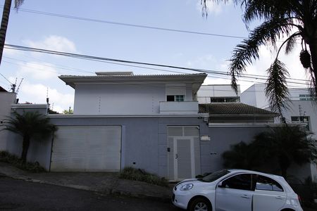 Casa para alugar com 360m², 5 quartos e 3 vagasFachada