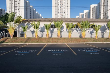 Apartamento para alugar com 64m², 2 quartos e 1 vaga Apartamento para alugar com 64m², 2 quartos e 1 vagaÁrea Comum - Estacionamento para Visitantes