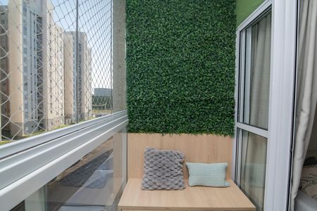 Apartamento para alugar com 64m², 2 quartos e 1 vaga Apartamento para alugar com 64m², 2 quartos e 1 vagaVaranda