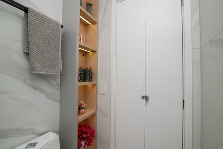 Apartamento para alugar com 64m², 2 quartos e 1 vaga Apartamento para alugar com 64m², 2 quartos e 1 vagaBanheiro do Quarto 2 Suíte