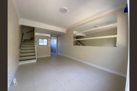 Sala de casa de condomínio à venda com 2 quartos, 144m² em Rio Pequeno, São Paulo