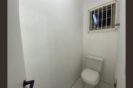 Casa de condomínio à venda com 144m², 2 quartos e 1 vaga Casa de condomínio à venda com 144m², 2 quartos e 1 vagaBanheiro 2