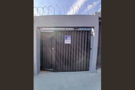 Casa à venda com 180m², 2 quartos e 3 vagas Casa à venda com 180m², 2 quartos e 3 vagasFachada/ Placa SJSO-138