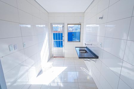 Casa à venda com 180m², 2 quartos e 3 vagas Casa à venda com 180m², 2 quartos e 3 vagasCozinha