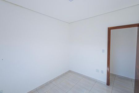 Casa à venda com 180m², 2 quartos e 3 vagas Casa à venda com 180m², 2 quartos e 3 vagasQuarto 2