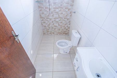Casa à venda com 180m², 2 quartos e 3 vagas Casa à venda com 180m², 2 quartos e 3 vagasBanheiro