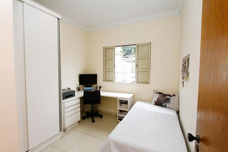 Apartamento à venda com 83m², 3 quartos e 2 vagasQuarto 3