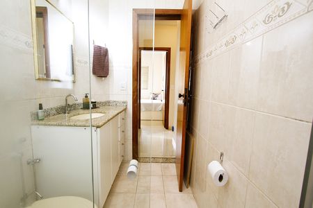 Apartamento à venda com 83m², 3 quartos e 2 vagasBanheiro Social