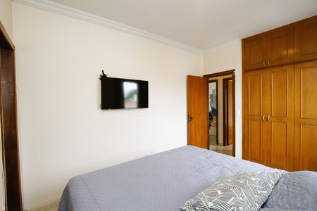 Apartamento à venda com 83m², 3 quartos e 2 vagasQuarto 2
