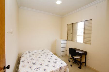 Apartamento à venda com 83m², 3 quartos e 2 vagasQuarto 1