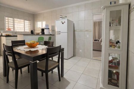 Casa à venda com 2 quartos, 138m² em Vila Capuava, Valinhos